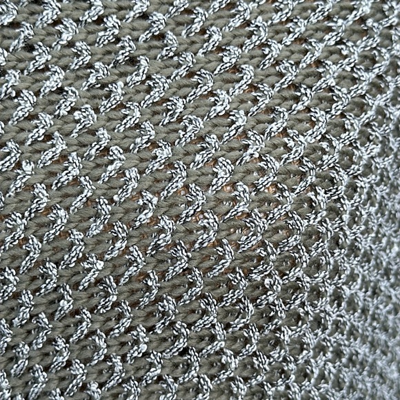 💚🩶💚Simply Noelle sage green shawl poncho shrug one size knit - Picture 3 of 6